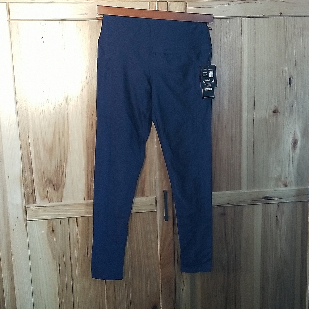 NWT Marc New York Athletic Leggings with pockets- Size M - Picture 1 of 9